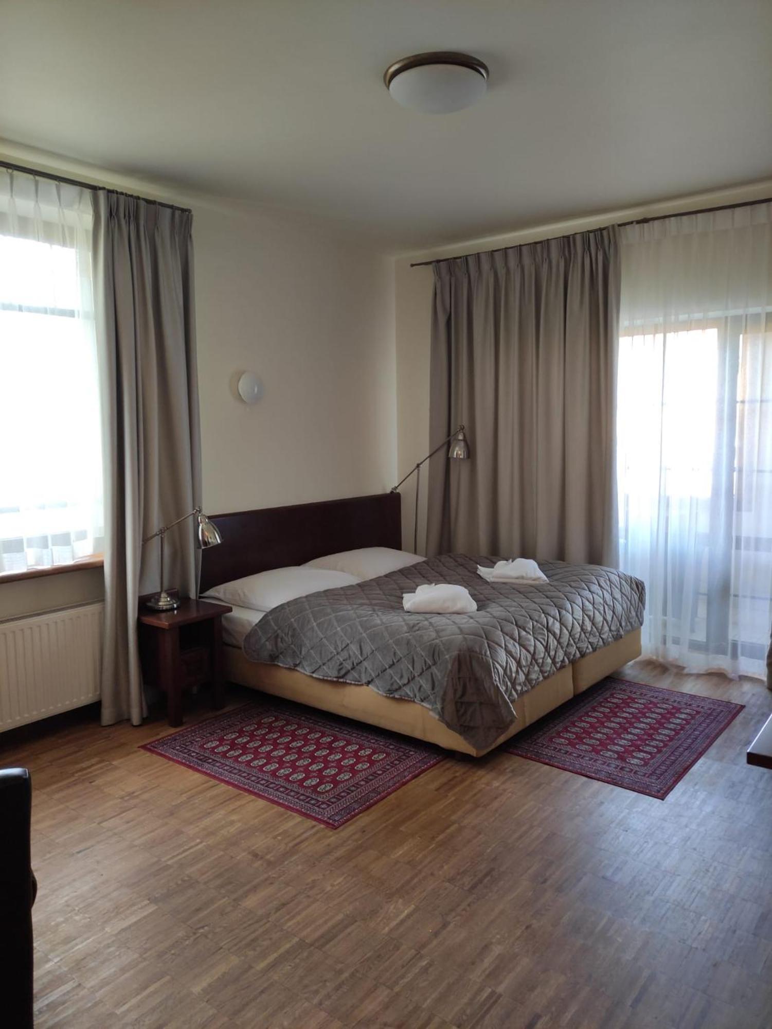 Jasny Dwor Hotel Polanica-Zdrój Eksteriør billede