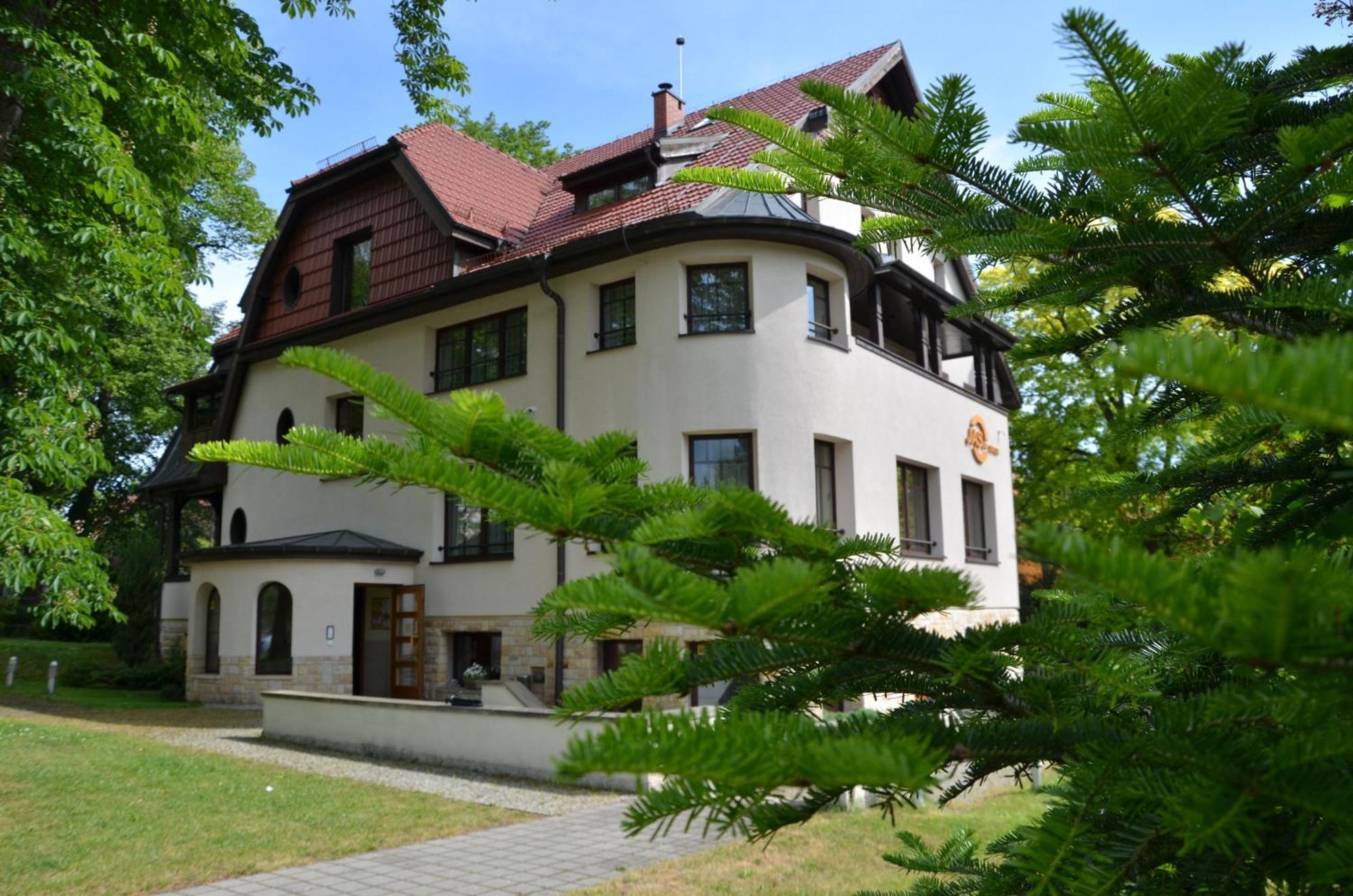 Jasny Dwor Hotel Polanica-Zdrój Eksteriør billede
